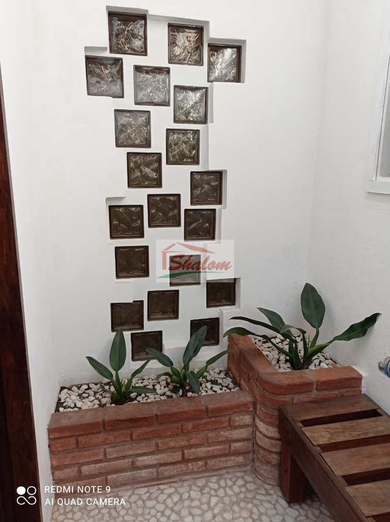 Casa em Caraguatatuba, no bairro Caputera