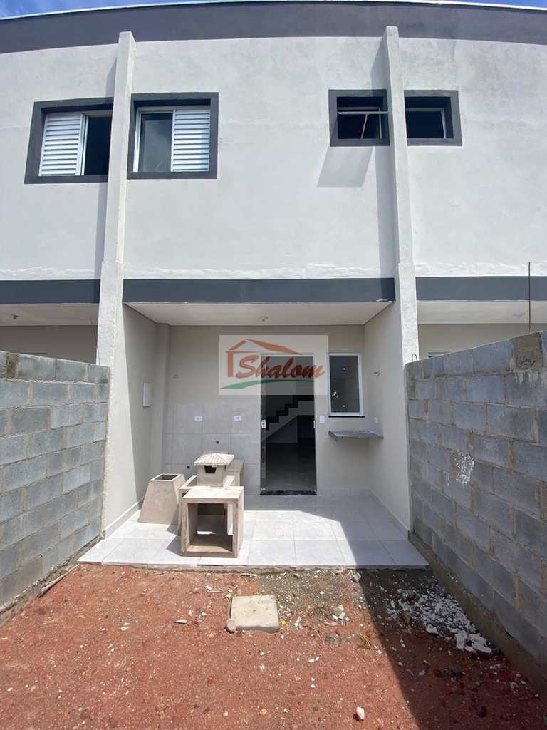 Casa em Caraguatatuba, no bairro Parque Balneário Maria Helena