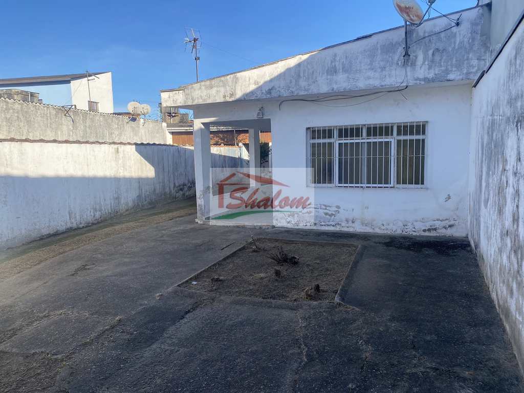 Casa em Caraguatatuba, no bairro Barranco Alto