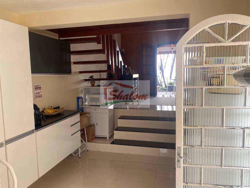 Casa em Caraguatatuba, no bairro Martim de Sá