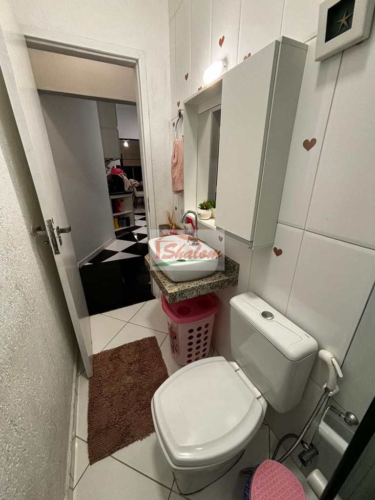 Casa em Caraguatatuba, no bairro Martim de Sá