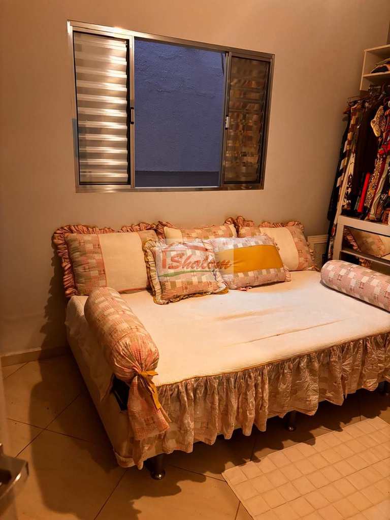 Casa em Caraguatatuba, no bairro Martim de Sá