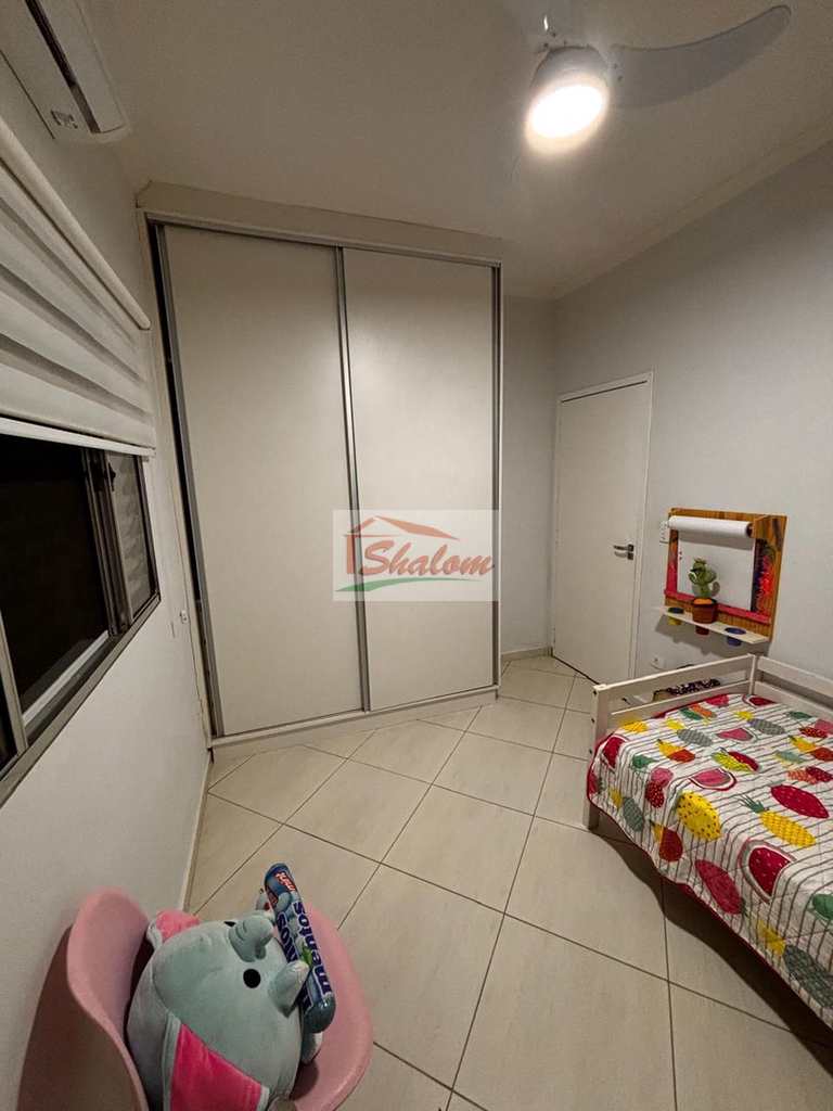 Casa em Caraguatatuba, no bairro Martim de Sá