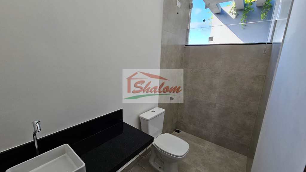 Casa em Caraguatatuba, no bairro Balneário dos Golfinhos