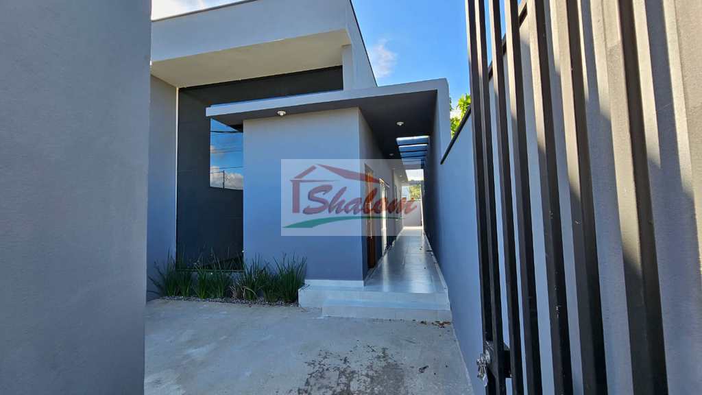 Casa em Caraguatatuba, no bairro Balneário dos Golfinhos
