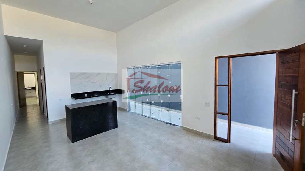 Casa em Caraguatatuba, no bairro Balneário dos Golfinhos