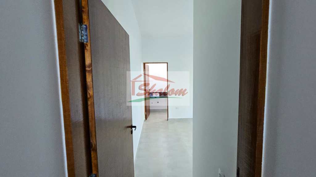 Casa em Caraguatatuba, no bairro Balneário dos Golfinhos