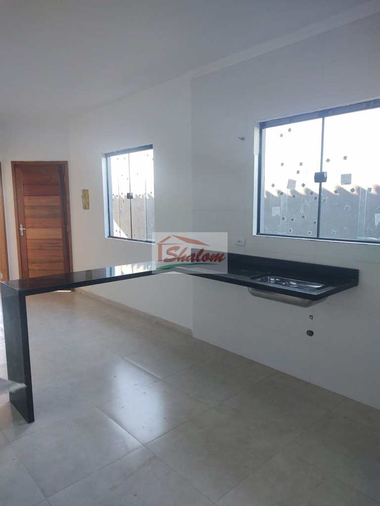 Casa em Caraguatatuba, no bairro Balneário dos Golfinhos