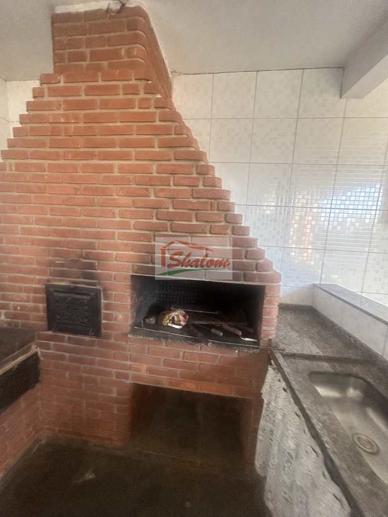 Casa em Caraguatatuba, no bairro Porto Novo