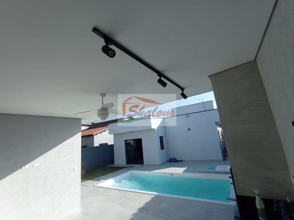 Casa em Caraguatatuba, no bairro Pontal de Santa Marina