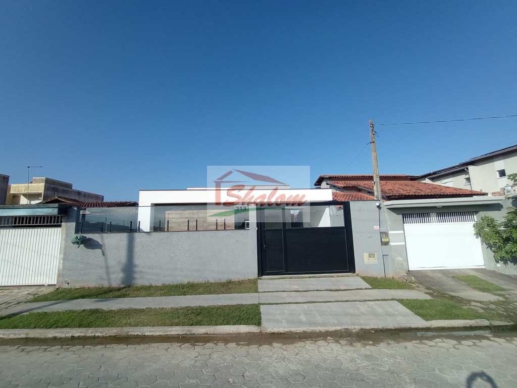 Casa em Caraguatatuba, no bairro Pontal de Santa Marina