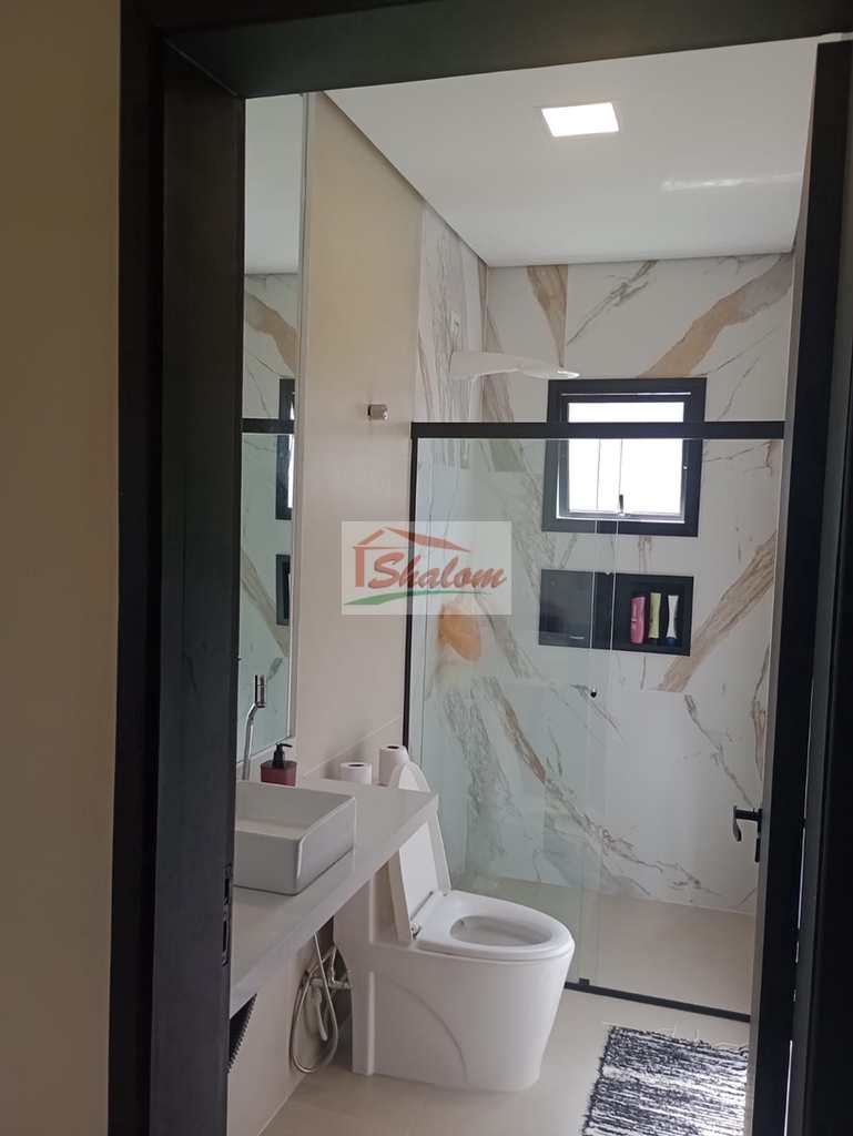 Casa em Caraguatatuba, no bairro Pontal de Santa Marina