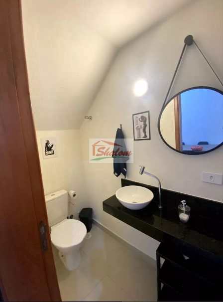 Casa em Caraguatatuba, no bairro Pontal de Santa Marina