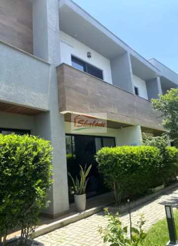 Casa em Caraguatatuba, no bairro Pontal de Santa Marina