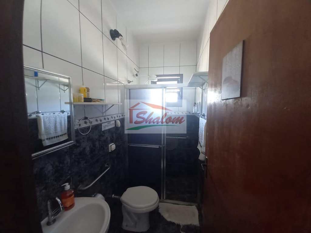 Casa em Caraguatatuba, no bairro Sumaré