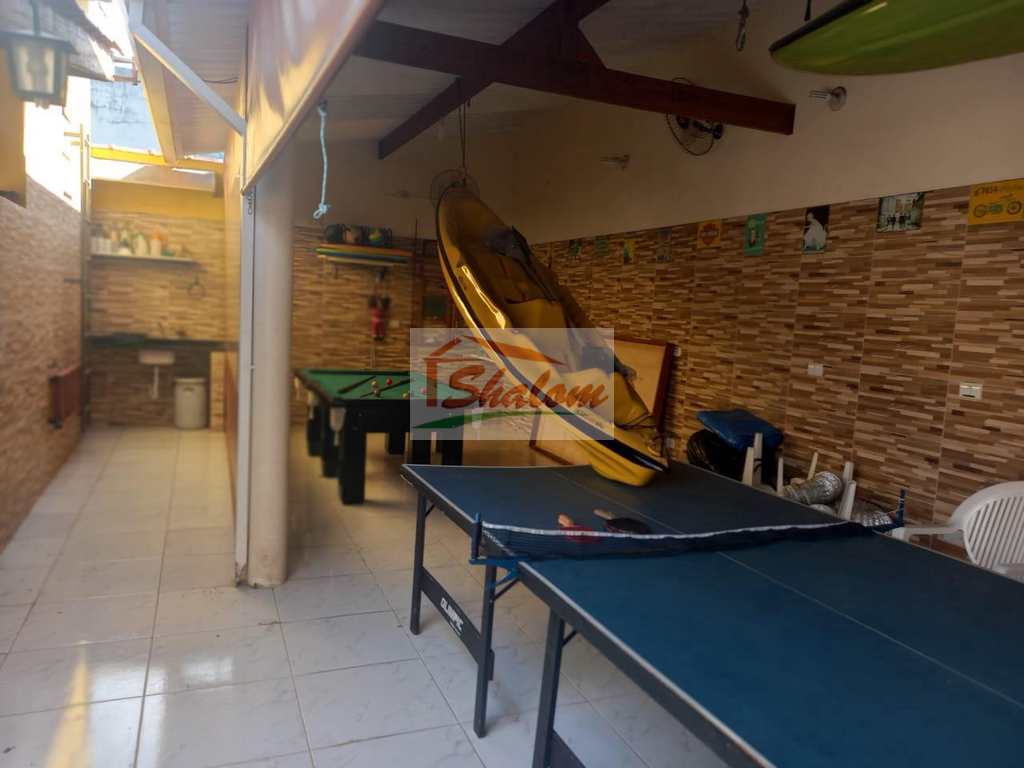 Casa em Caraguatatuba, no bairro Sumaré