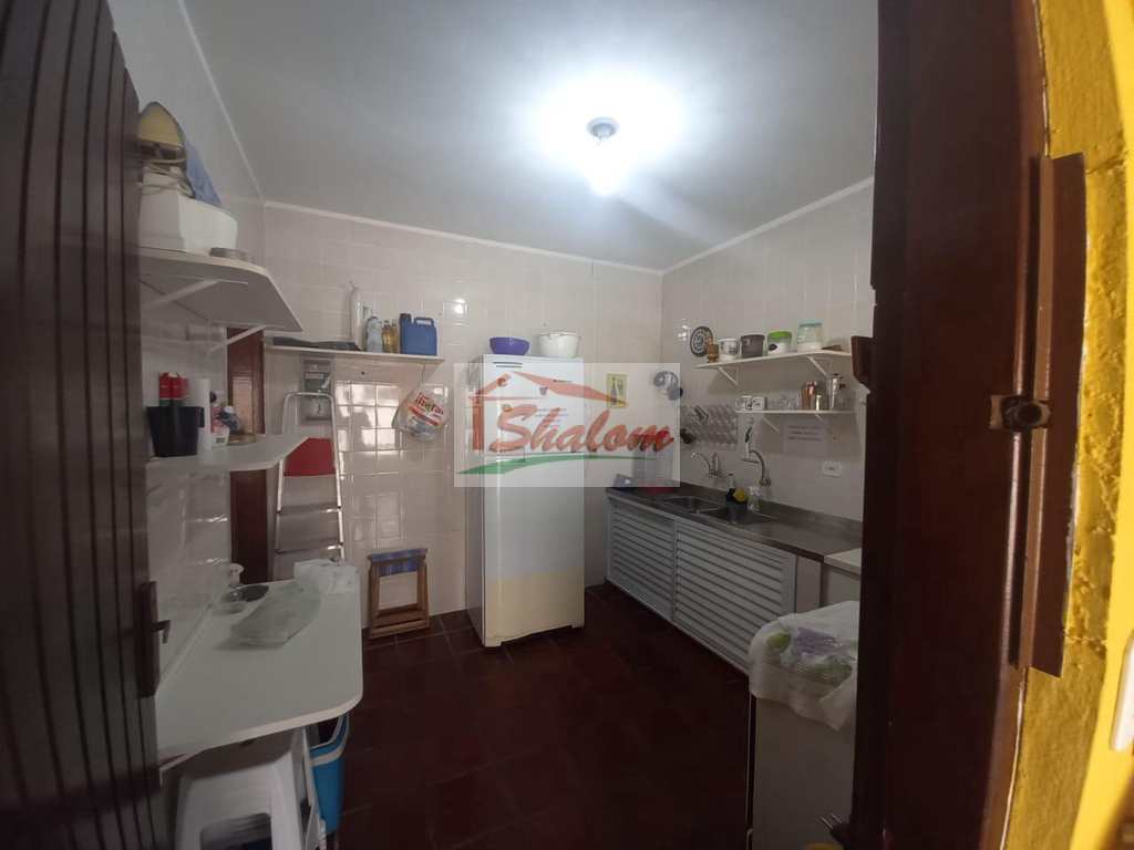 Casa em Caraguatatuba, no bairro Sumaré