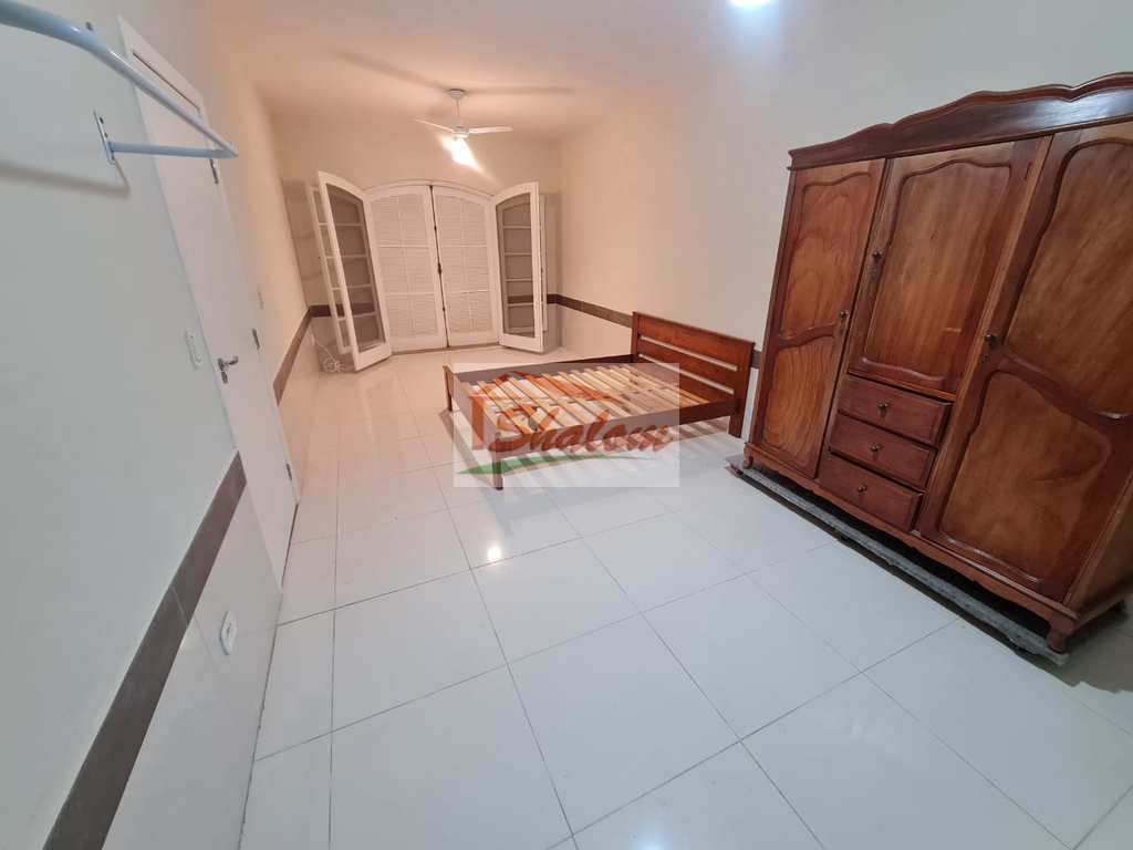 Casa em Caraguatatuba, no bairro Estrela D Alva