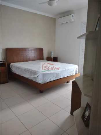 Apartamento em Caraguatatuba, no bairro Sumaré