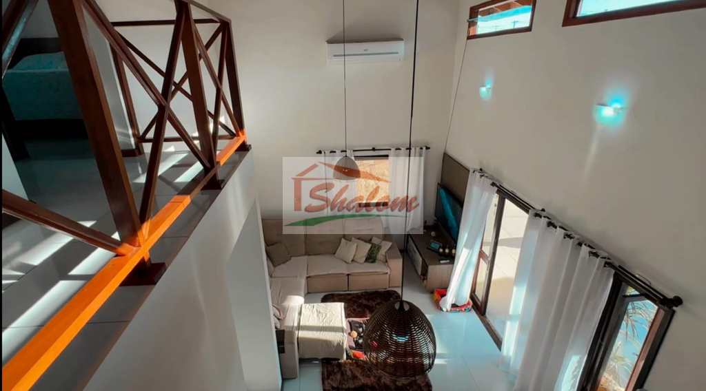 Casa em Caraguatatuba, no bairro Indaiá