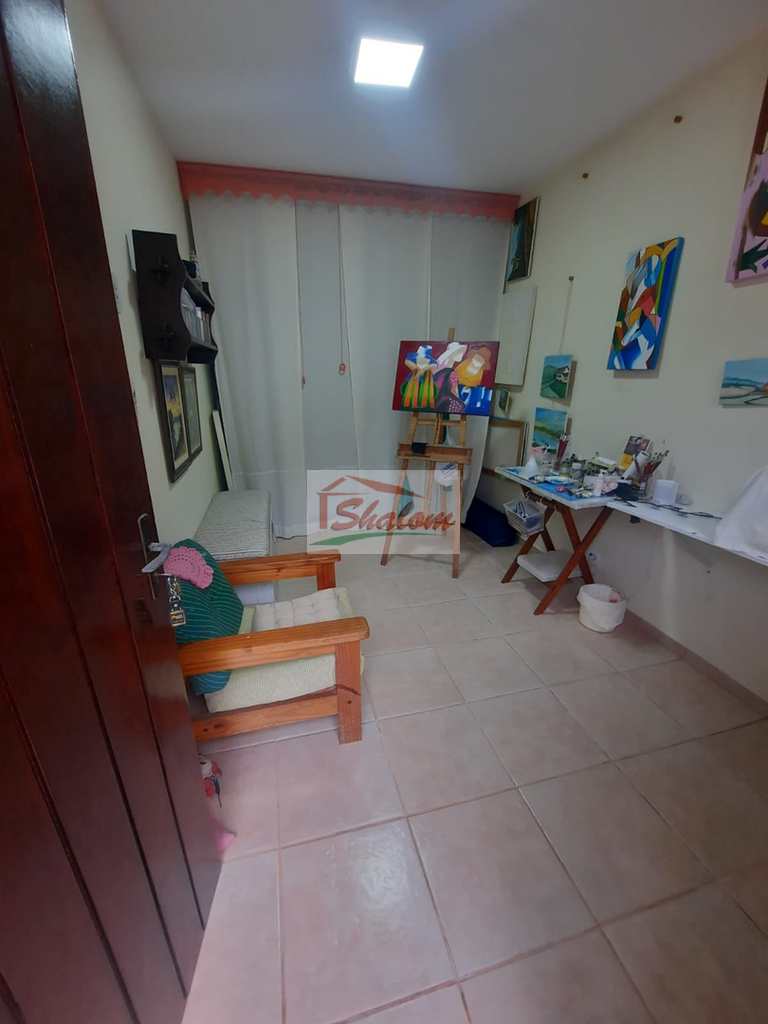Casa em Caraguatatuba, no bairro Sumaré
