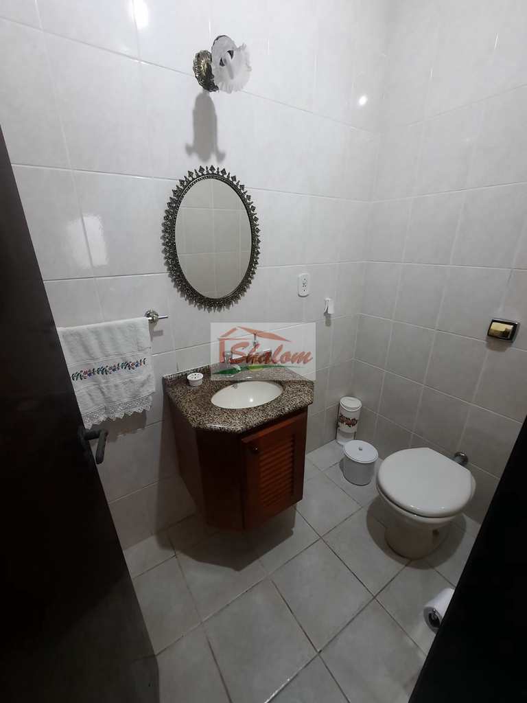 Casa em Caraguatatuba, no bairro Sumaré