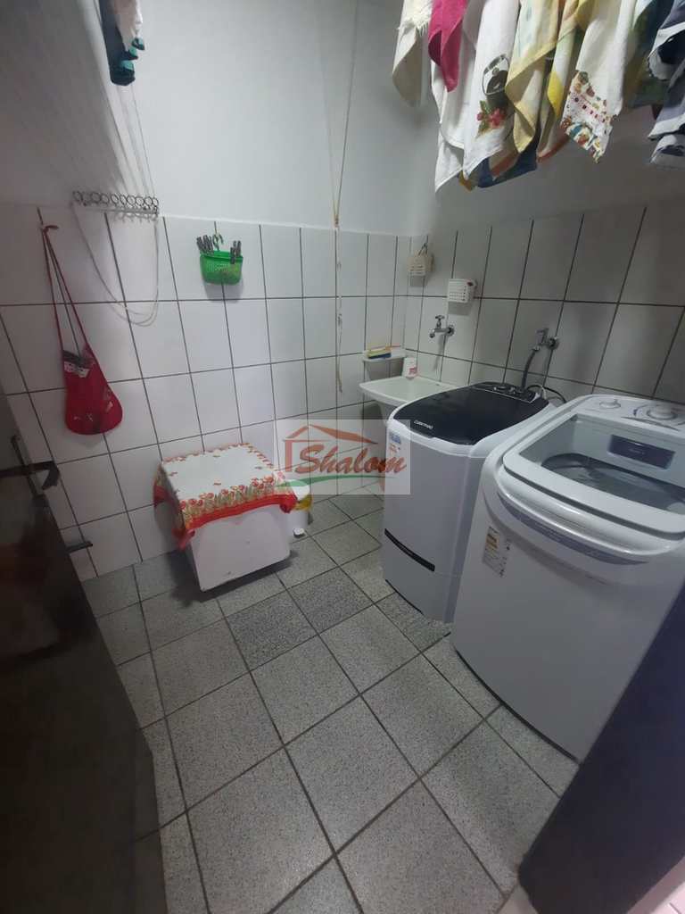 Casa em Caraguatatuba, no bairro Sumaré
