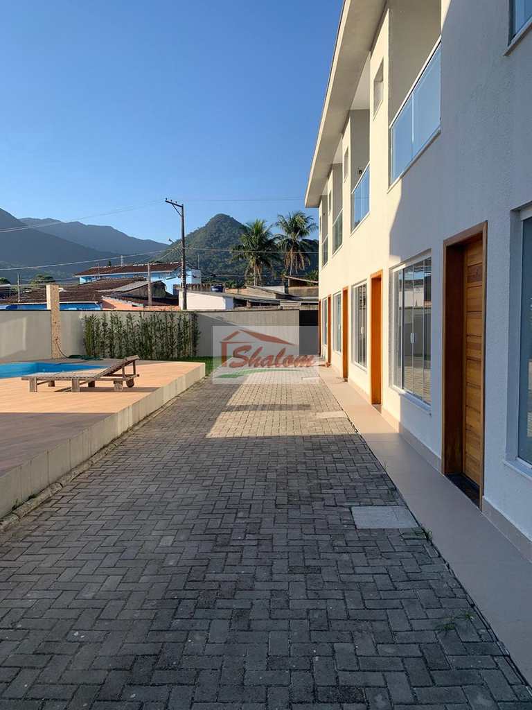 Casa de Condomínio em Caraguatatuba, no bairro Massaguaçu