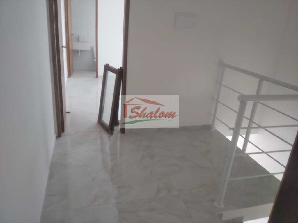 Casa em Caraguatatuba, no bairro Balneário dos Golfinhos
