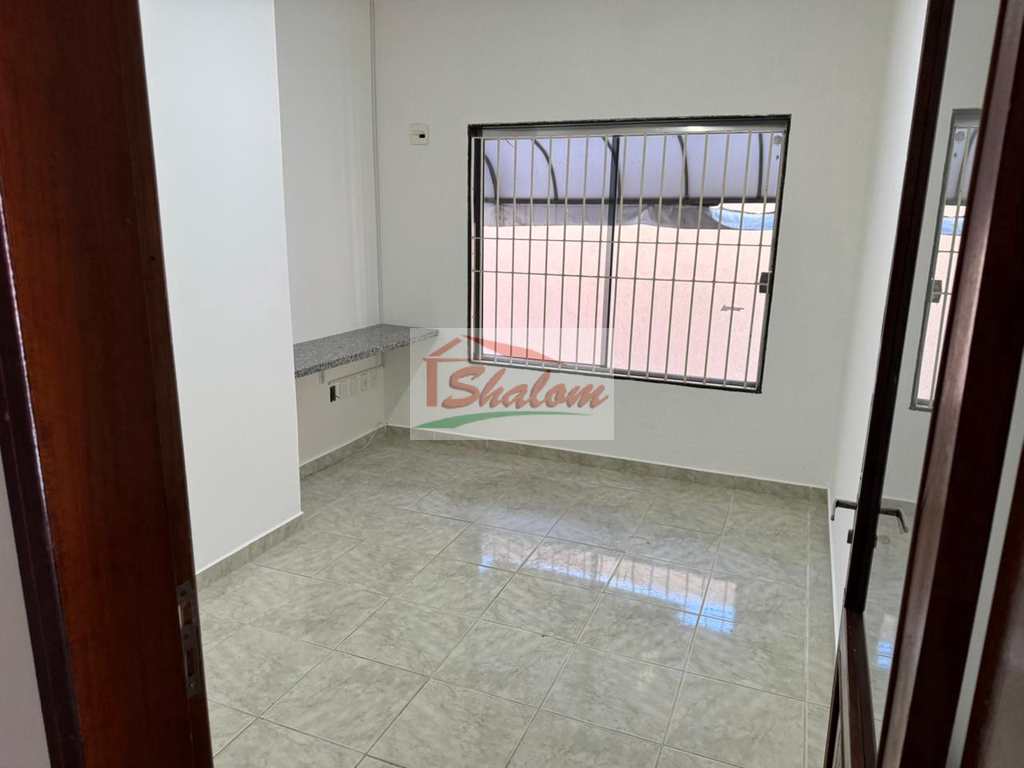 Casa Comercial em Caraguatatuba, no bairro Centro