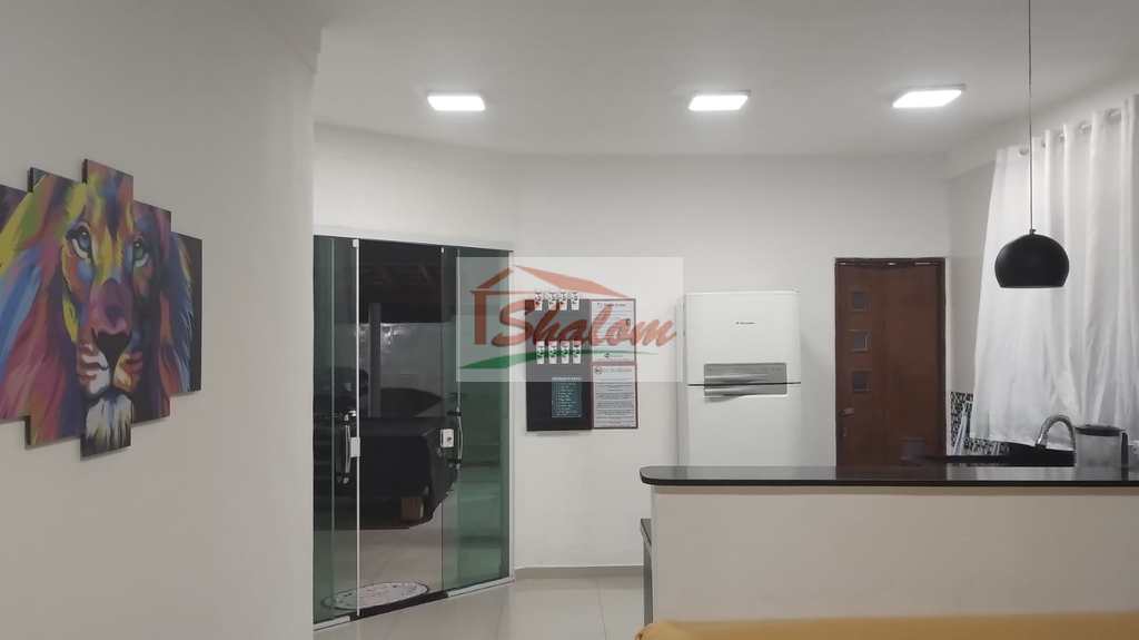 Casa em Caraguatatuba, no bairro Balneário dos Golfinhos