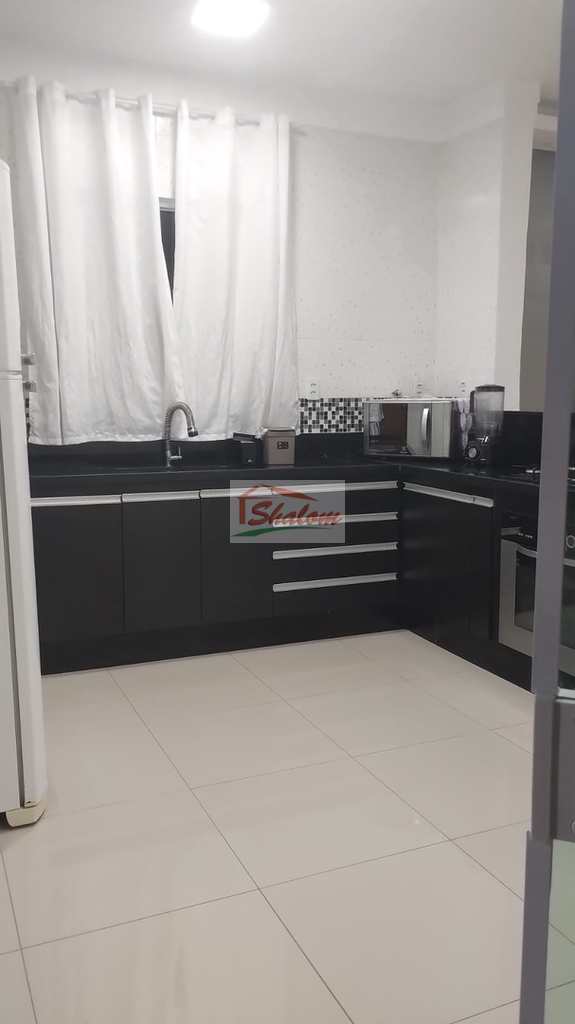 Casa em Caraguatatuba, no bairro Balneário dos Golfinhos