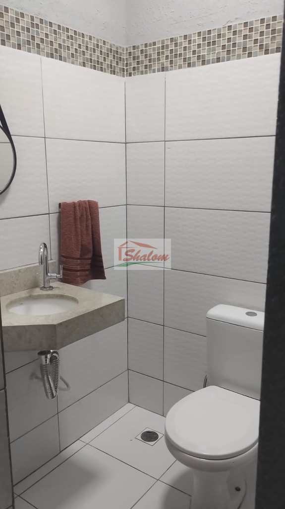 Casa em Caraguatatuba, no bairro Balneário dos Golfinhos