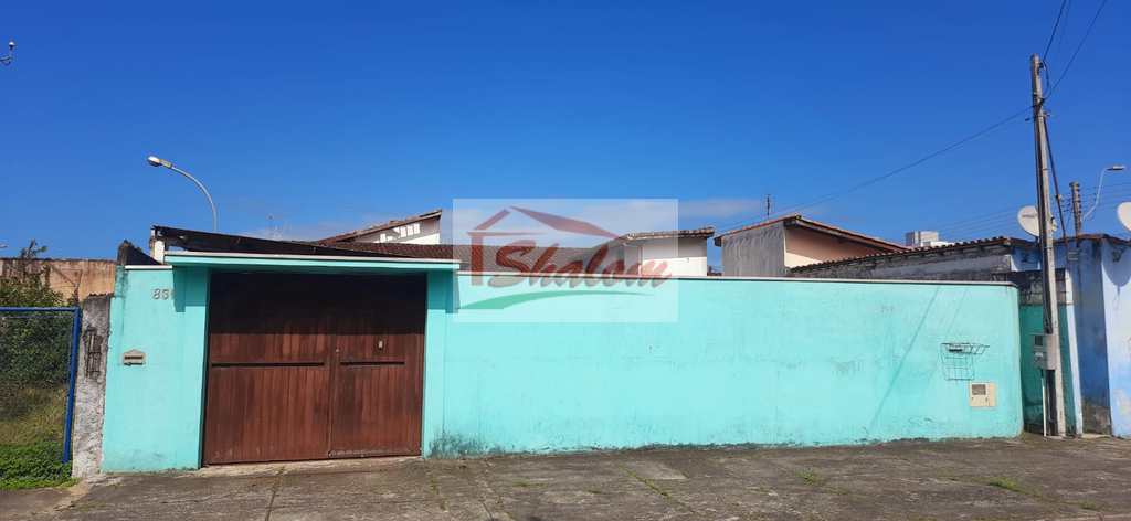 Casa em Caraguatatuba, no bairro Indaiá
