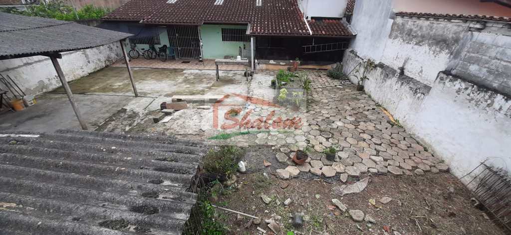 Casa em Caraguatatuba, no bairro Indaiá