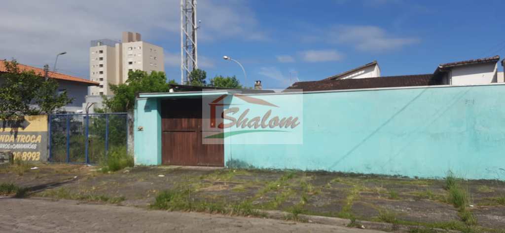 Casa em Caraguatatuba, no bairro Indaiá
