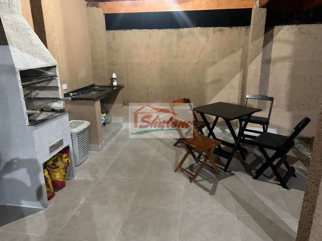 Casa em Caraguatatuba, no bairro Capricónio III