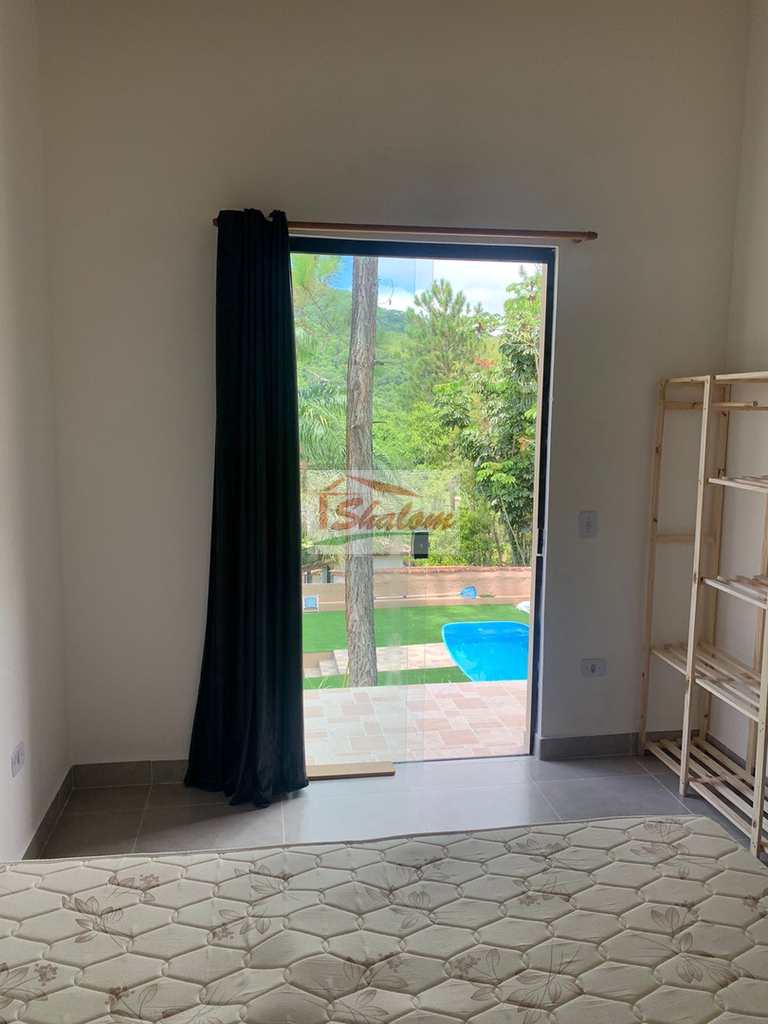 Casa em Caraguatatuba, no bairro Capricónio III