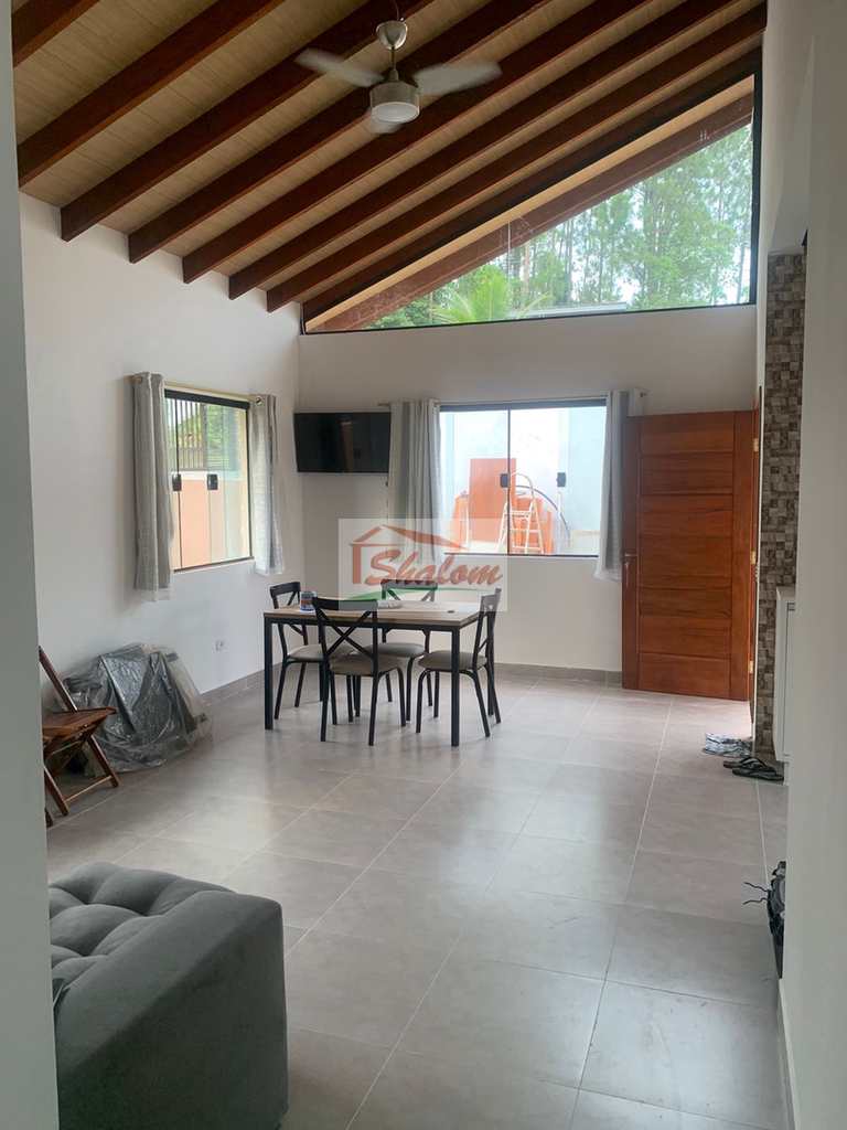Casa em Caraguatatuba, no bairro Capricónio III