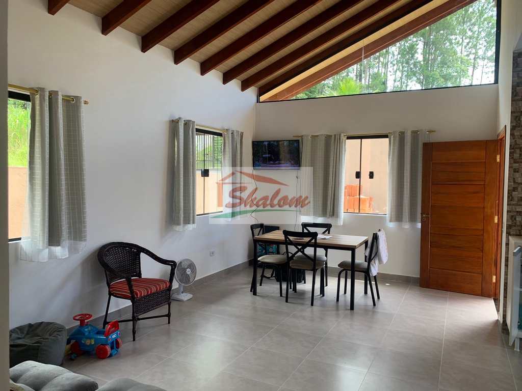 Casa em Caraguatatuba, no bairro Capricónio III