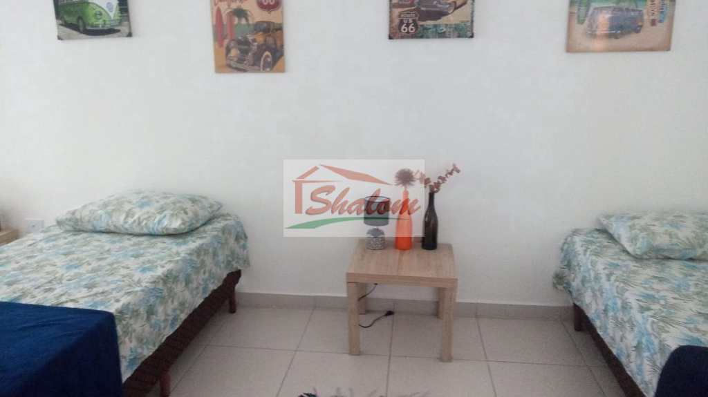 Kitnet em Caraguatatuba, no bairro Centro