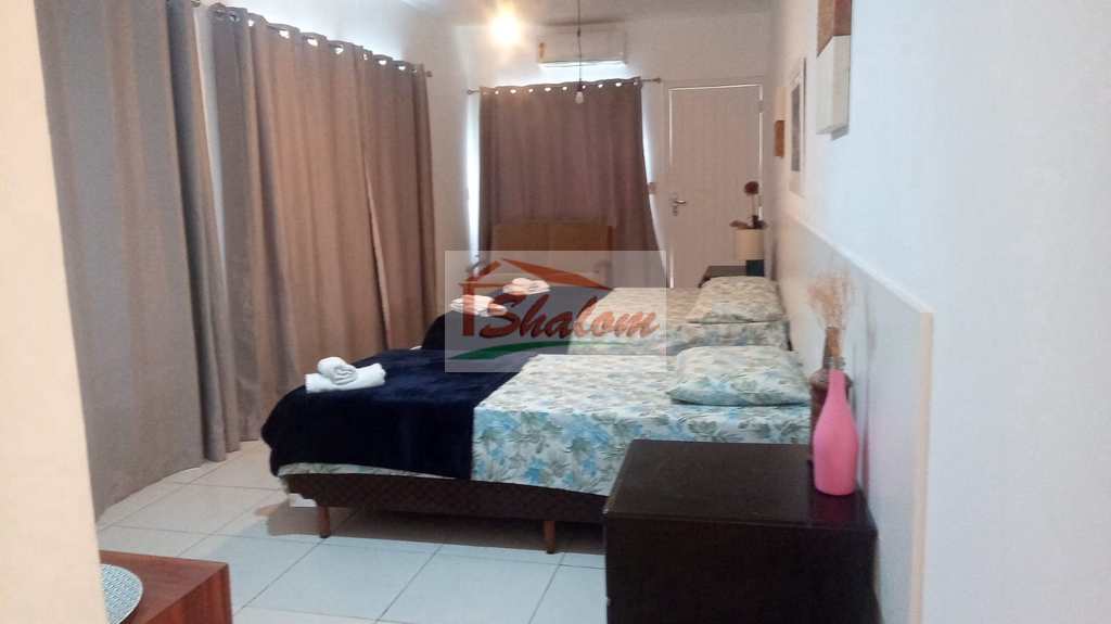 Kitnet em Caraguatatuba, no bairro Centro