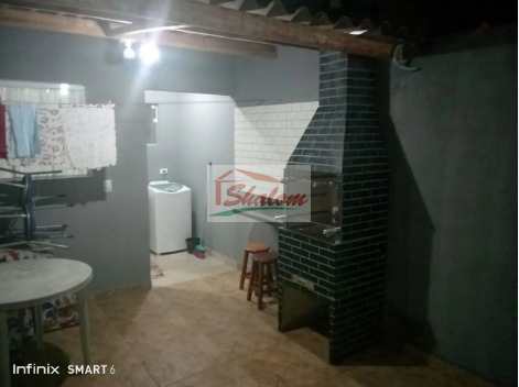 Casa em Caraguatatuba, no bairro Balneário dos Golfinhos