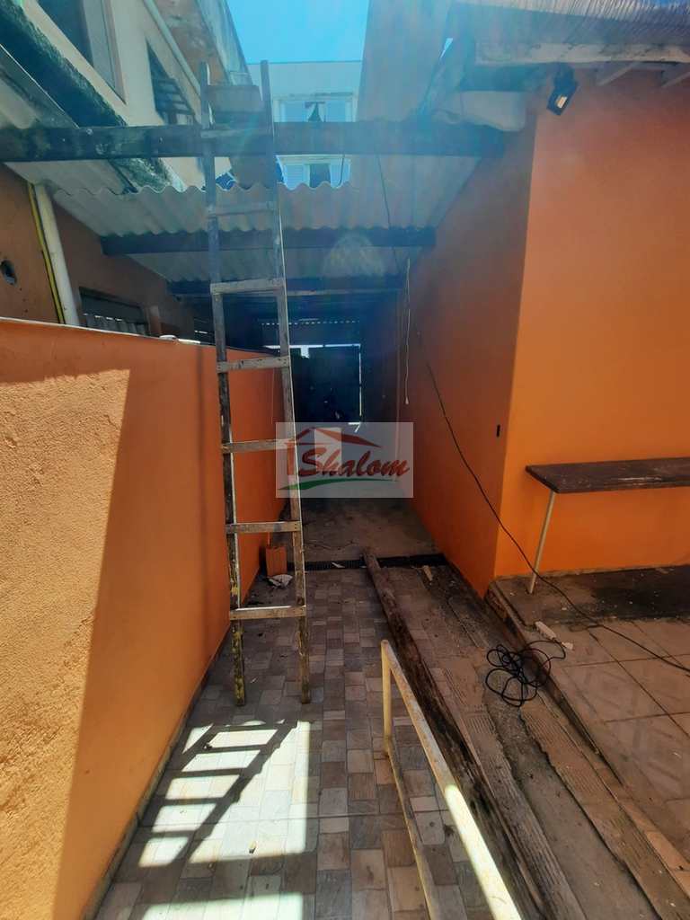 Casa em Caraguatatuba, no bairro Centro