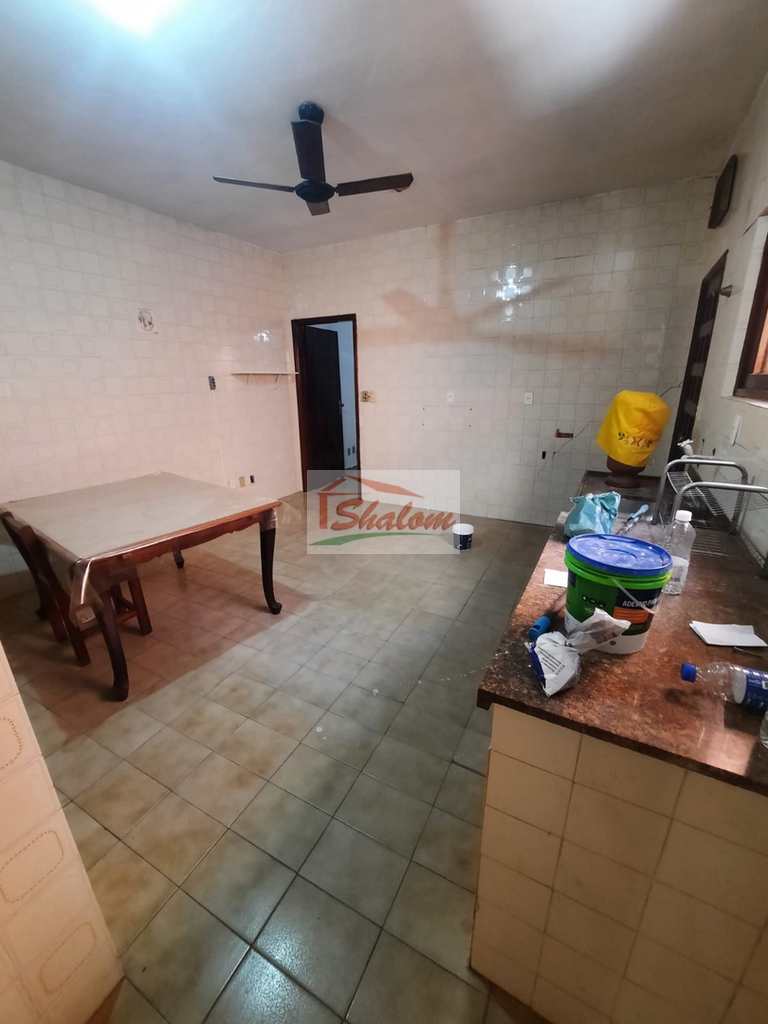 Casa em Caraguatatuba, no bairro Centro
