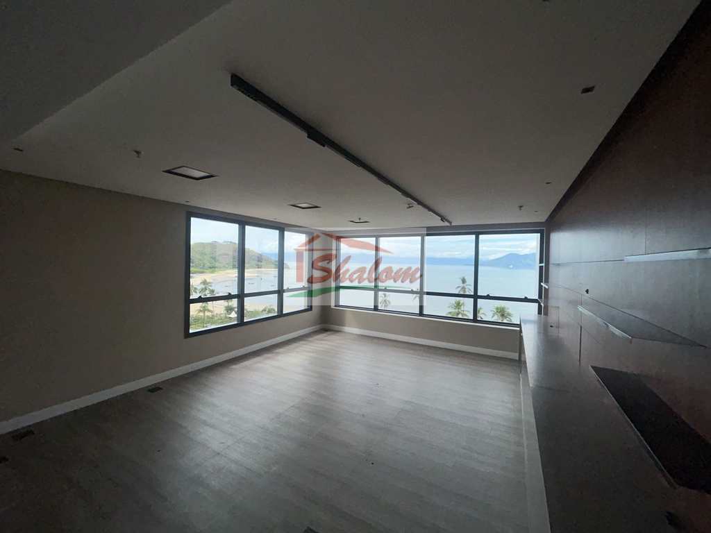 Sala Comercial em Caraguatatuba, no bairro Sumaré