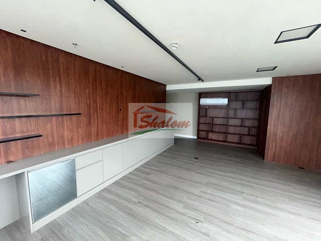 Sala Comercial em Caraguatatuba, no bairro Sumaré