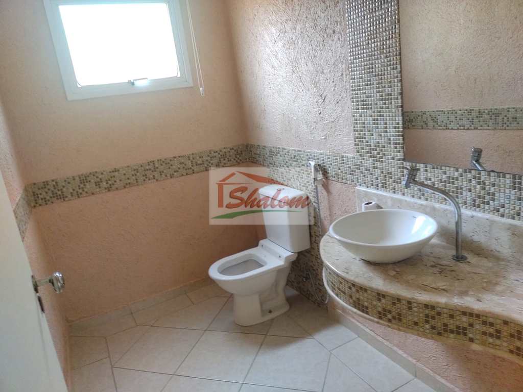 Sobrado em Caraguatatuba, no bairro Cidade Jardim