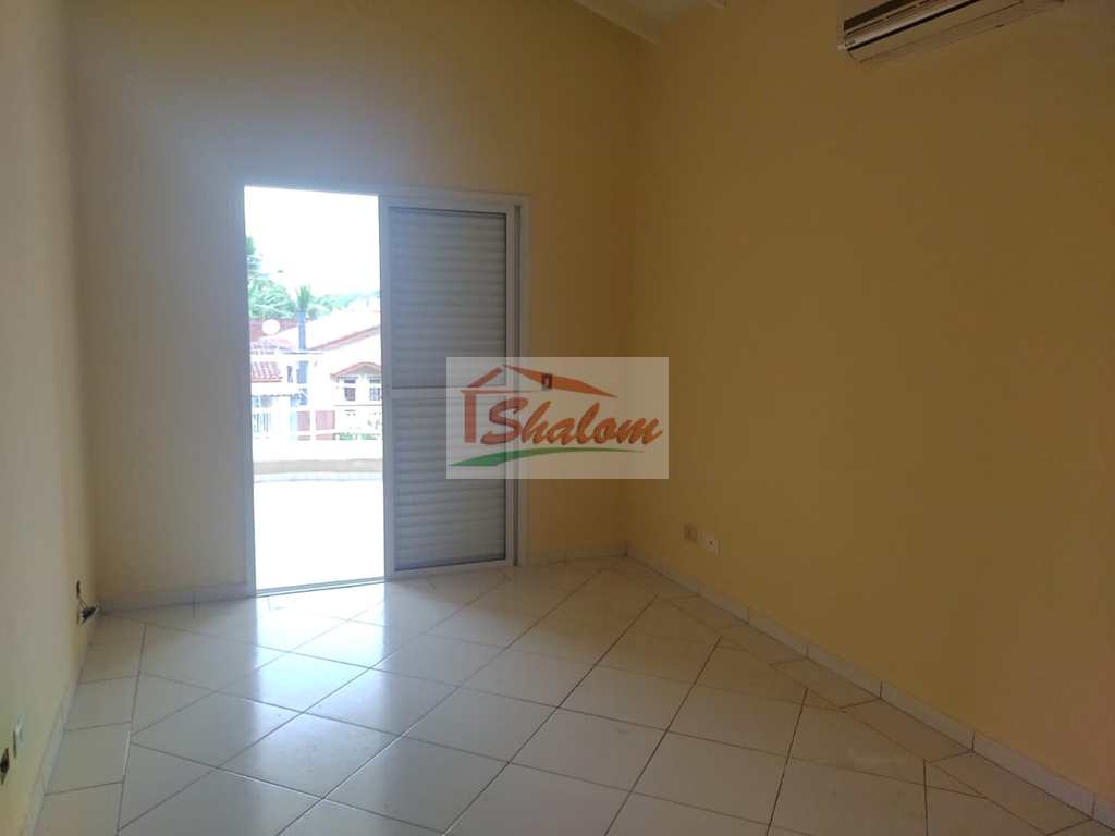 Sobrado em Caraguatatuba, no bairro Cidade Jardim