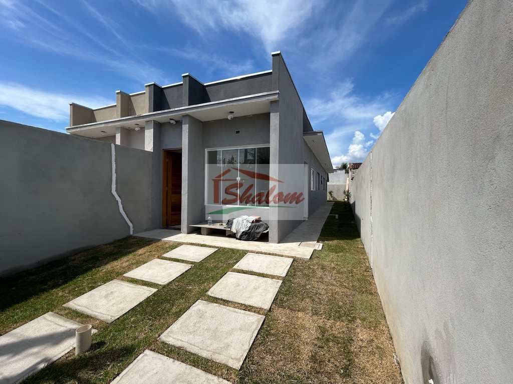 Casa em Caraguatatuba, no bairro Balneário dos Golfinhos